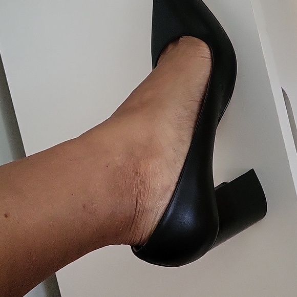 Heels - Picture 9 of 11